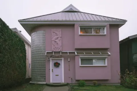 日本の極小住宅の革新と魅力。