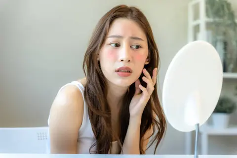 15018 「肌に優しい」という言葉の裏に隠された、成分設計の妥協と真の有効性。
